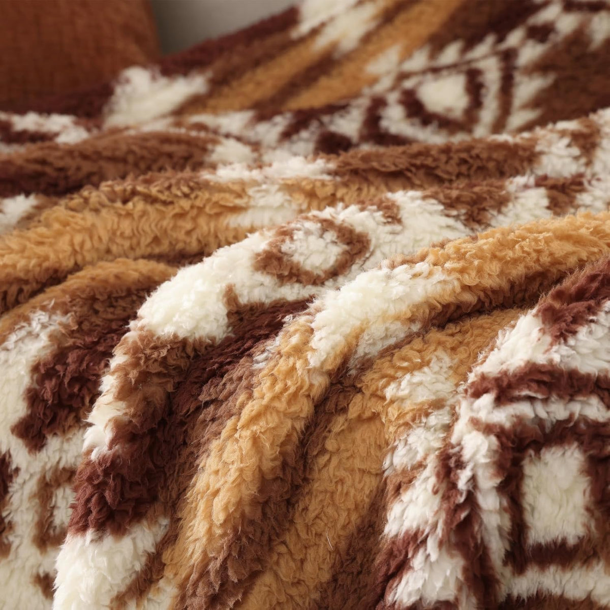 CASAAGUSTO Boho Sherpa Throw Blanket, Aztec, Ultra Soft, Warm, Cozy, Plush, Thick Fleece Bohemian