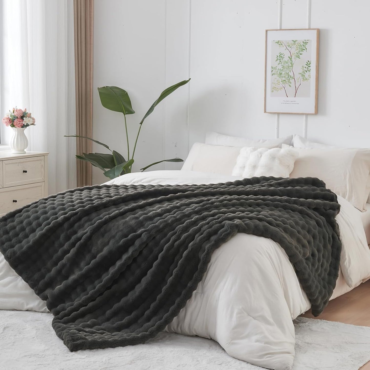 NEWCOSPLAY Faux Fur Twin Blanket Grey Bubble Blanket Thick Warm Soft for Couch Sofa Bed 550GSM