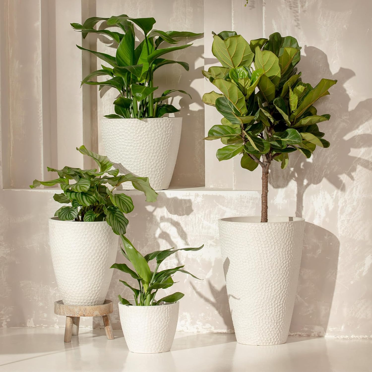 LA JOLIE MUSE 10 Inch Hanging Planters for Indoor Plants, Outdoor Garden Planter Pots, White