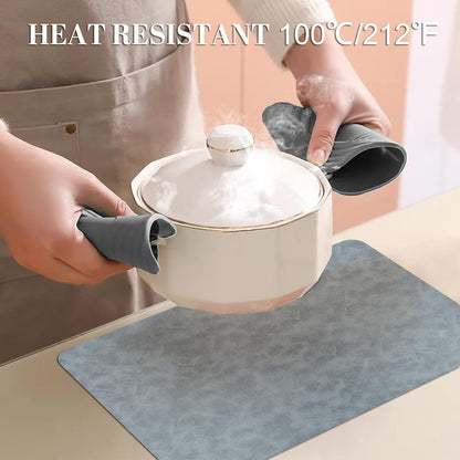 Faux Leather Placemats, Set of 4, 12''×17' Textures on Both Sides, Heat-Resistant, Waterproof and