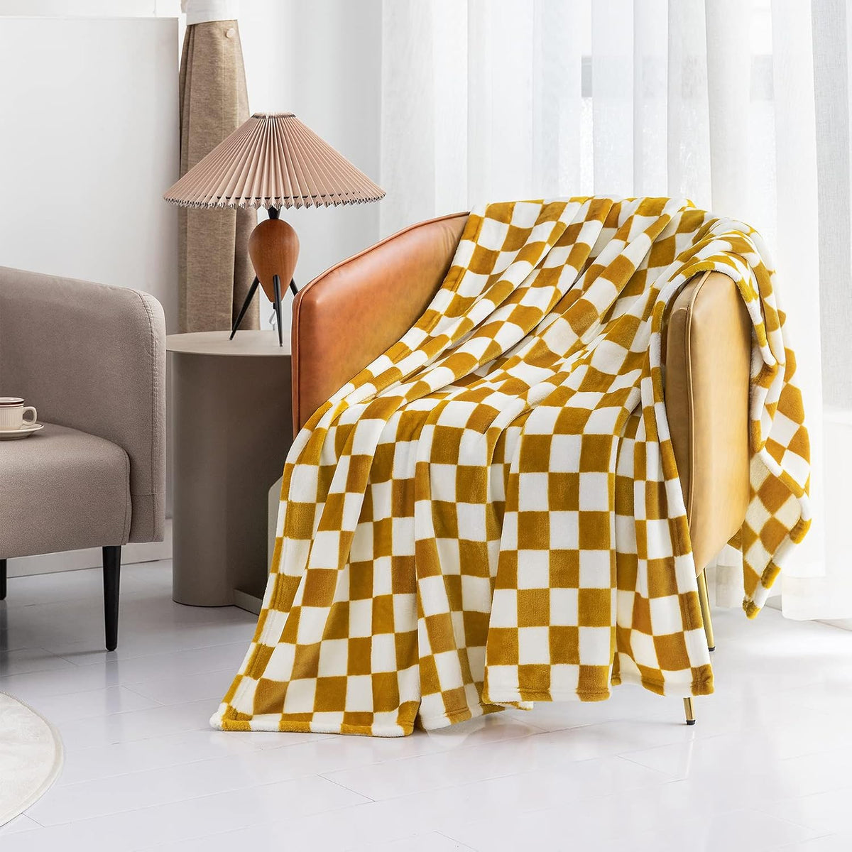 LOMAO Throw Blankets Flannel Blanket with Checkerboard Grid Pattern Soft Throw Blanket for Couch