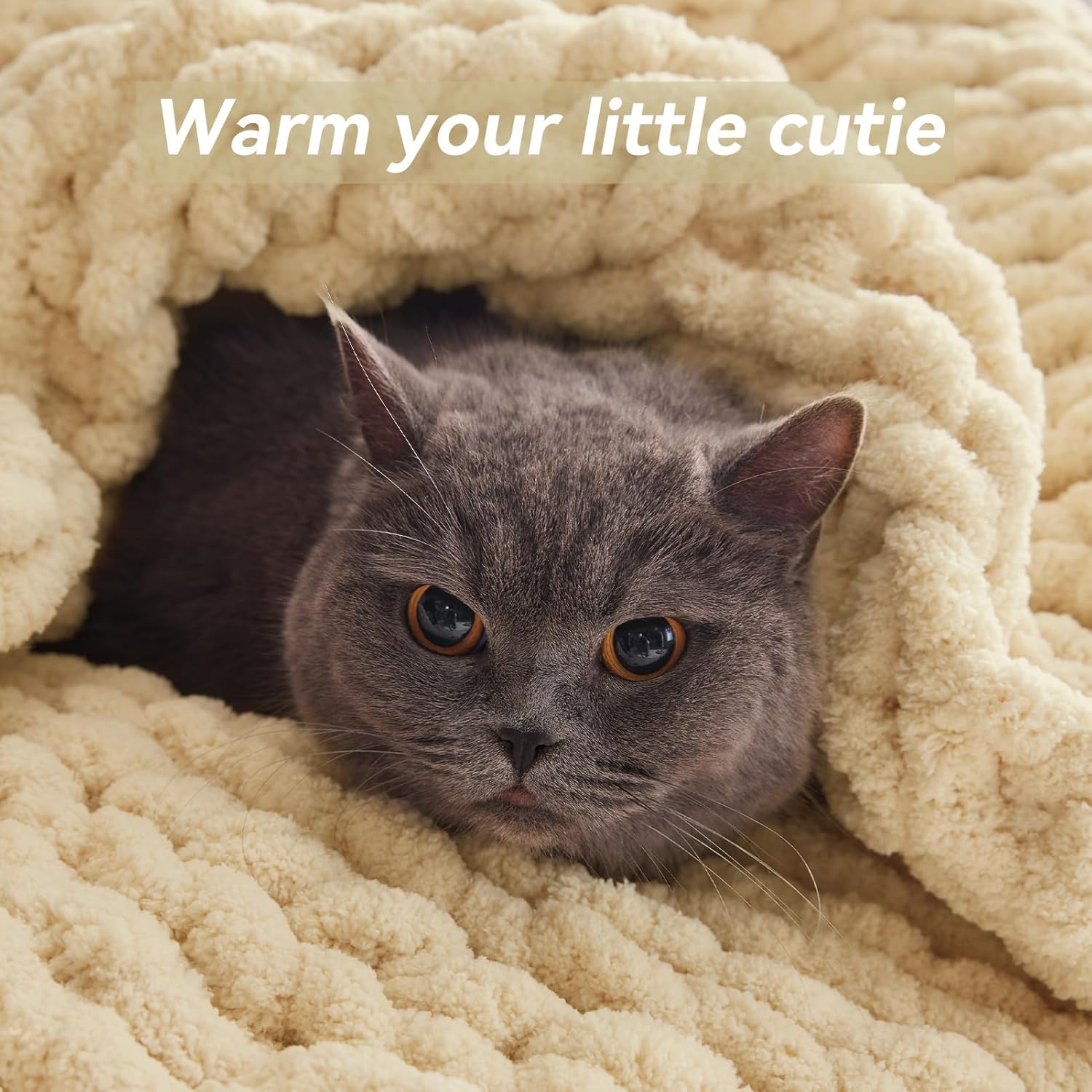 Chunky Knit Throw Blanket, 40''*50'' Knitted Throw Chenille Yarn for Bed Couch, Handmade Oatmeal