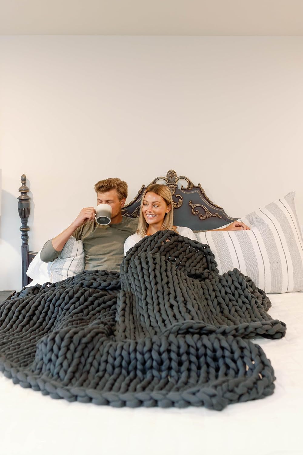 Nuzzie Chunky Knit Weighted Blanket - Breathable, Cooling, Hand Made Knit Throw Blanket for Sleep