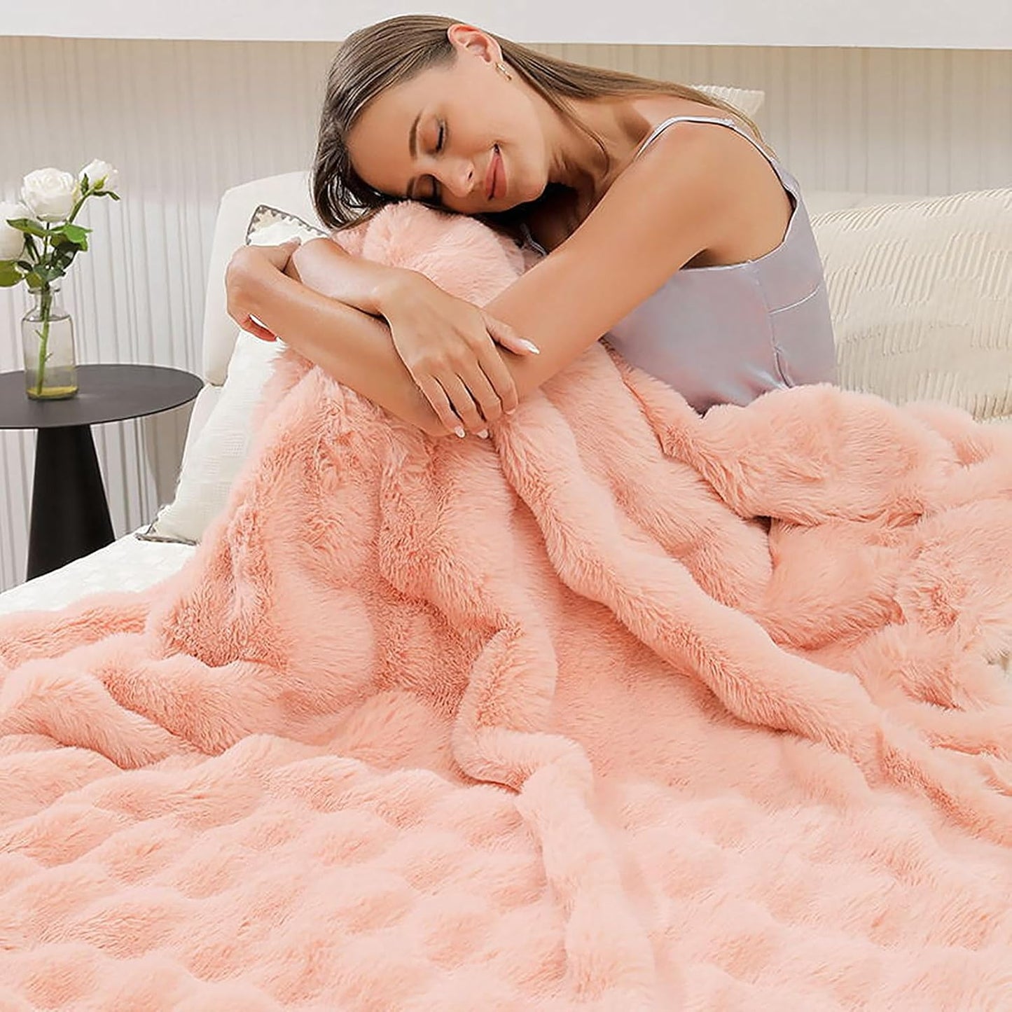 UKELER Pink Faux Fur Throw Blanket for Girls 50''x60'' Decorative Shaggy Velvet Blanket Fluffy Cozy