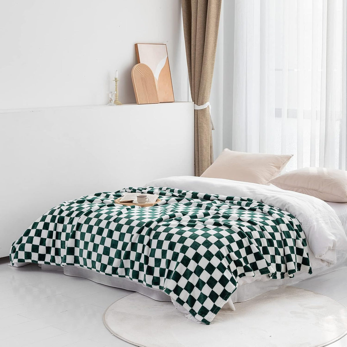 LOMAO Throw Blankets Flannel Blanket with Checkerboard Grid Pattern Soft Throw Blanket for Couch