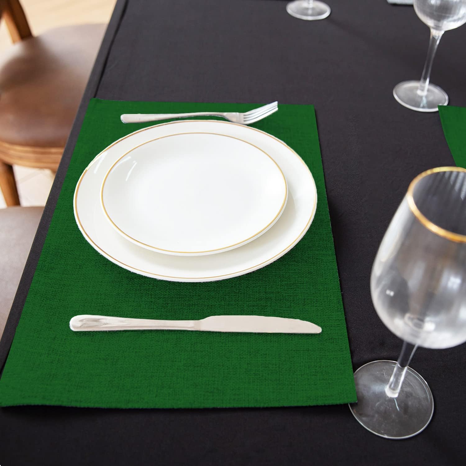Cloth Placemats Set of 8, Linen Type Fabric Placemats Machine Washable Heat Resistant Placemats