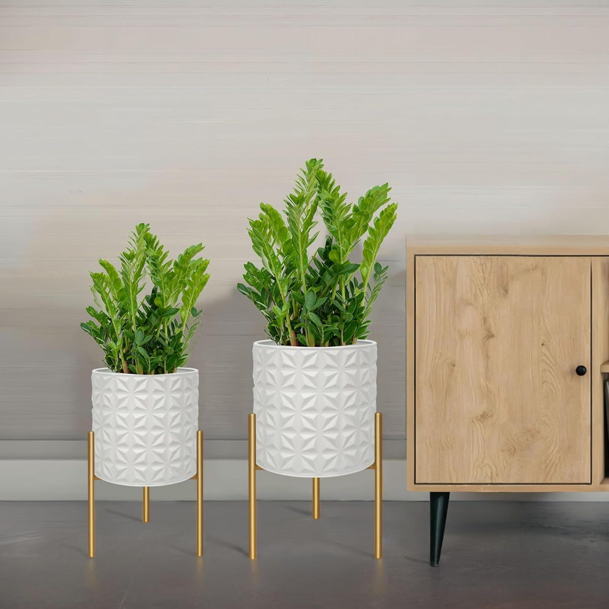 ARNIS Modern Planter Pots, Set of 2 Large Planters with Stand, Decorative Planters, Metal Pots with