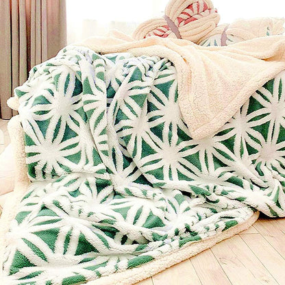 UKELER Green Flannel Sherpa Throws 60'' x 50'' New Blanket Ultra Plush Lightweight Throw Blanket