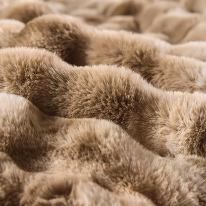BENVWE Fluffy Faux Fur Throw Blanket for Couch - Soft, Plush, Thick, Cozy, Fuzzy Luxury Minky