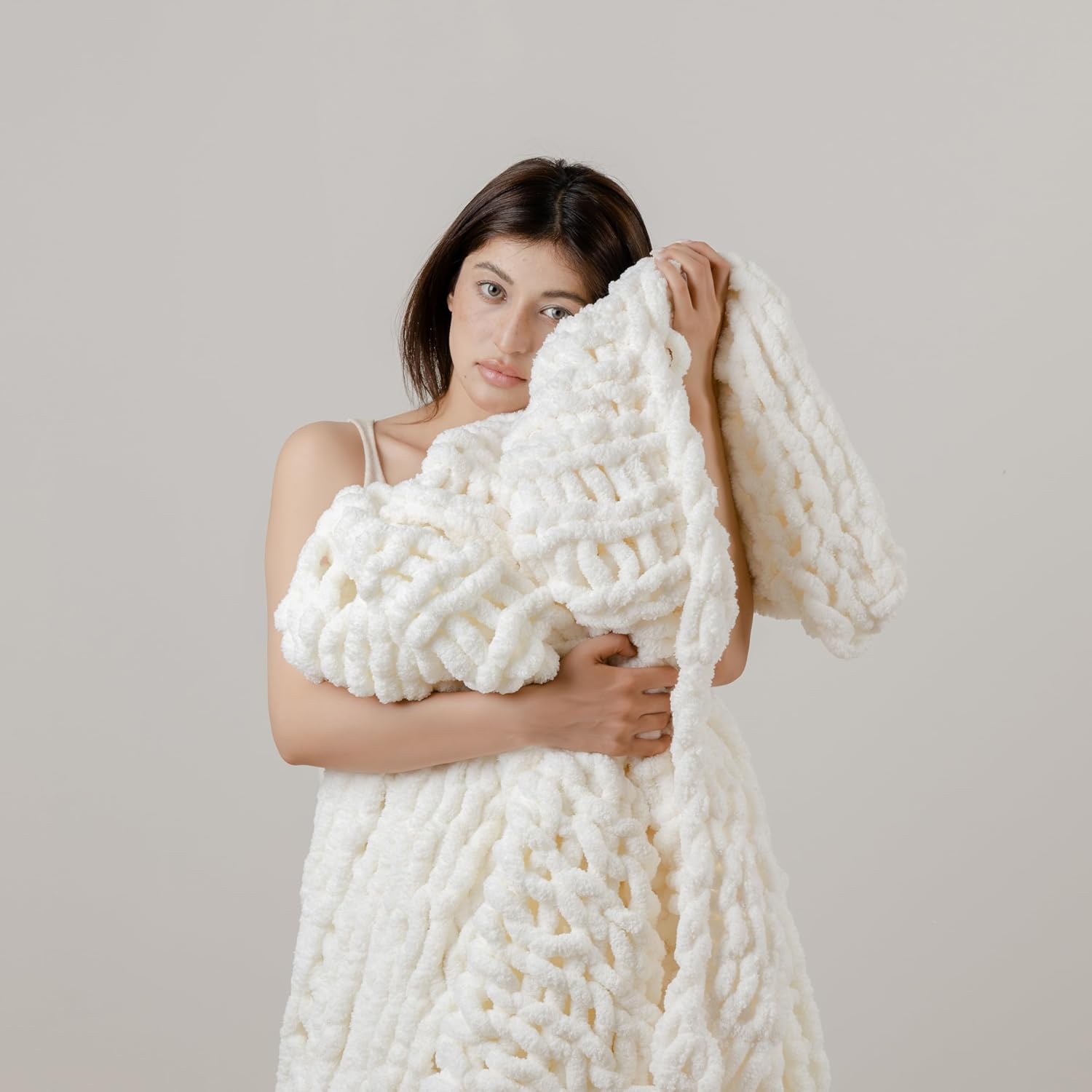 WESHIONGOO Chunky Knit Throw Blanket 50"×60" Knitted Throw Blankets for Couch Bed Fluffy Soft