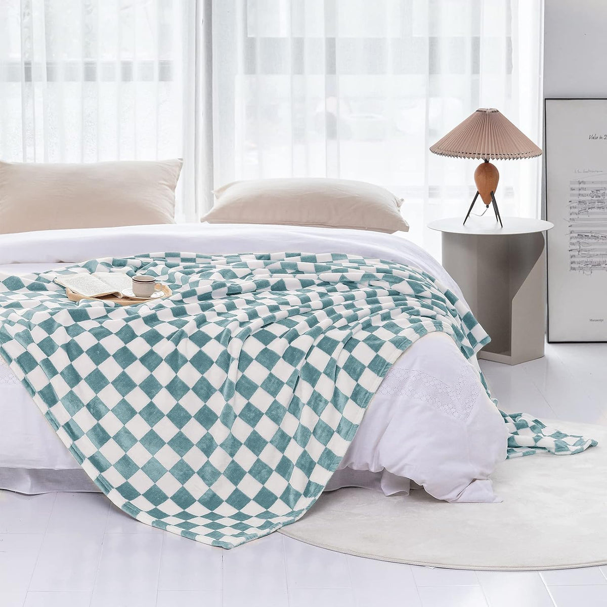 LOMAO Throw Blankets Flannel Blanket with Checkerboard Grid Pattern Soft Throw Blanket for Couch