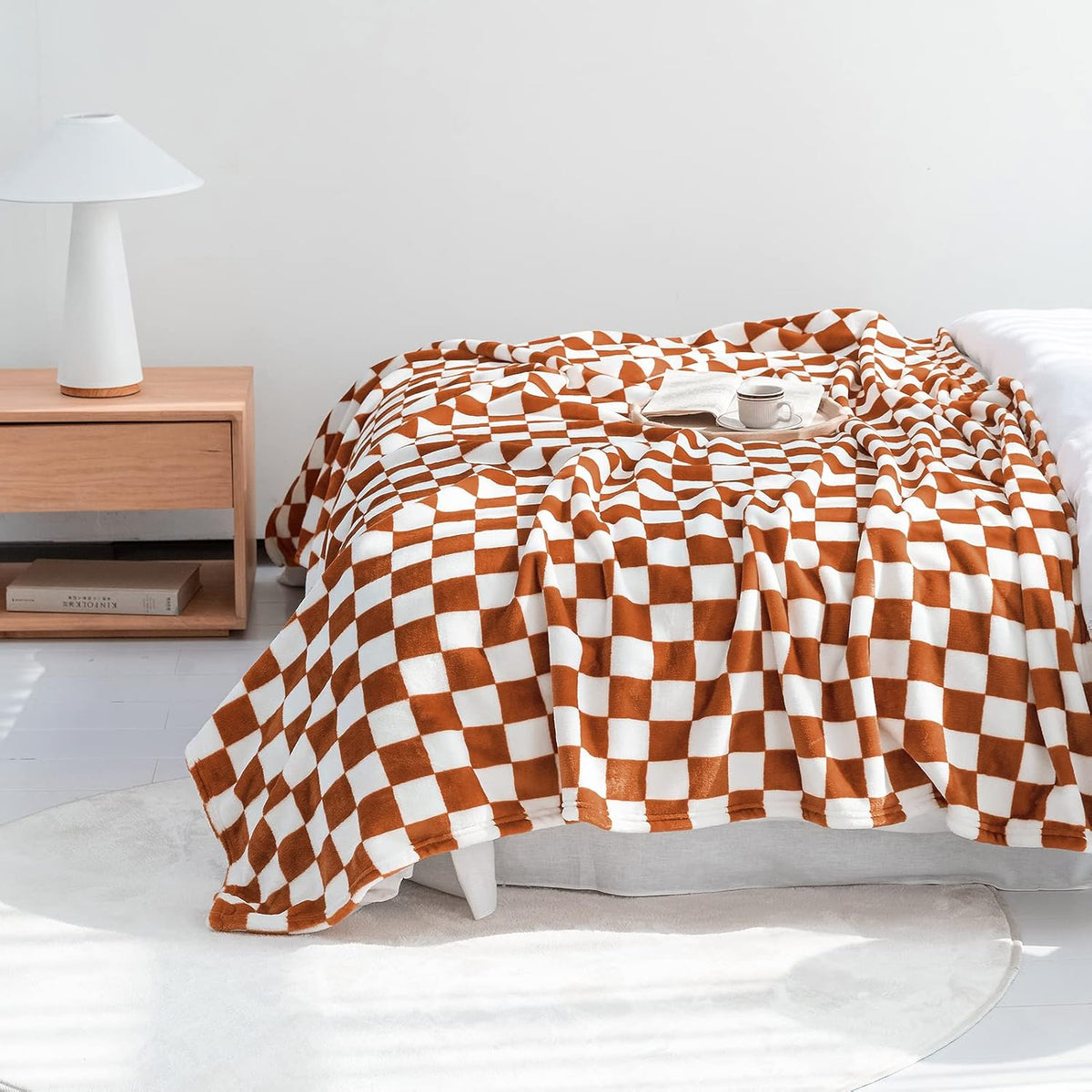 LOMAO Throw Blankets Flannel Blanket with Checkerboard Grid Pattern Soft Throw Blanket for Couch