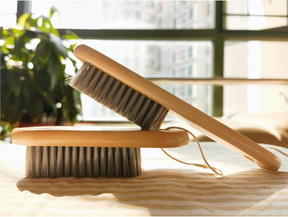 2PCS Wood Laundry Brush, Long Handle Clothing Stain Remover Scrubber, Soft Bristle for Scrubbing