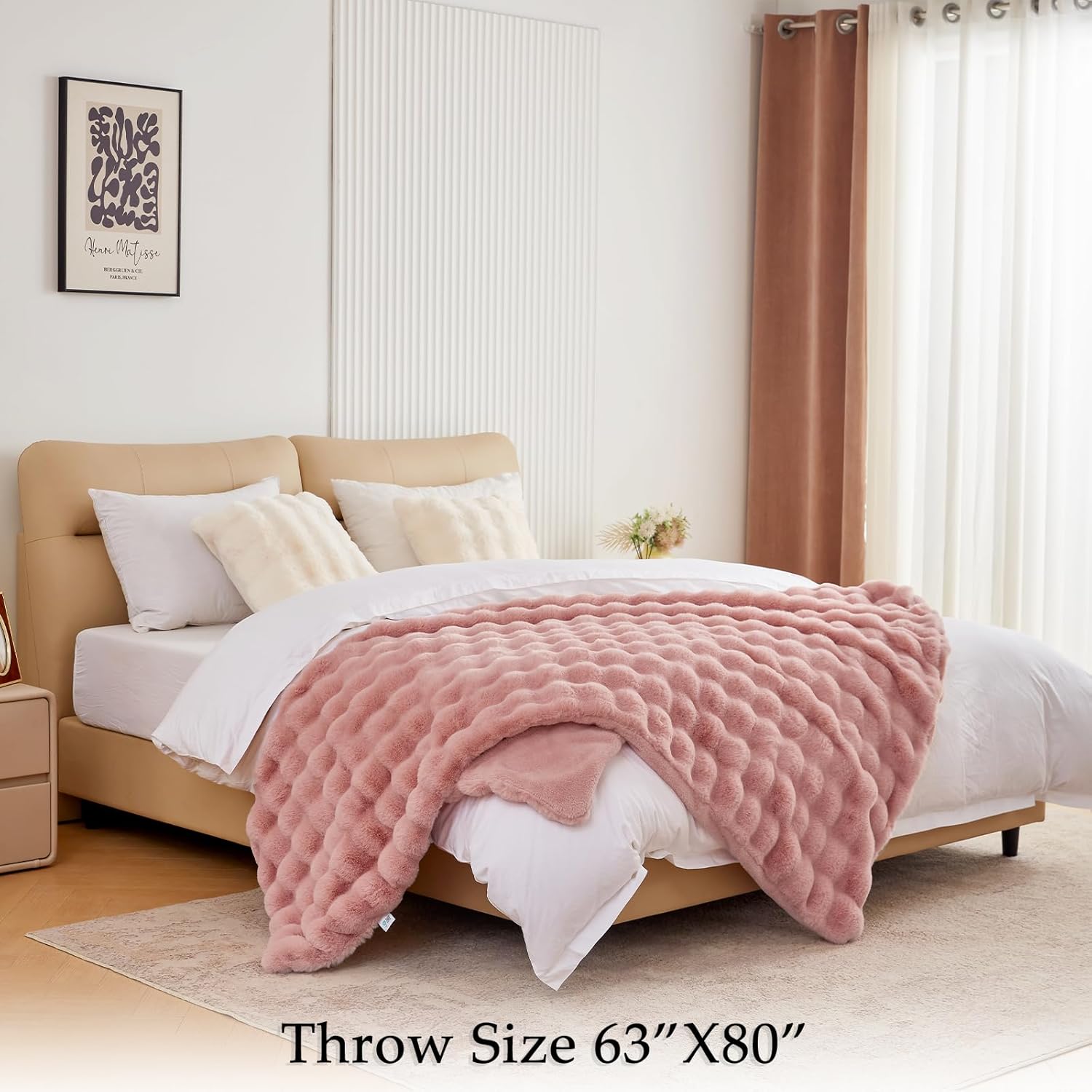 BENVWE Faux Fur Throw Blanket for Couch Bed - Fluffy Soft Thick Bubble Blanket for Living Room Home