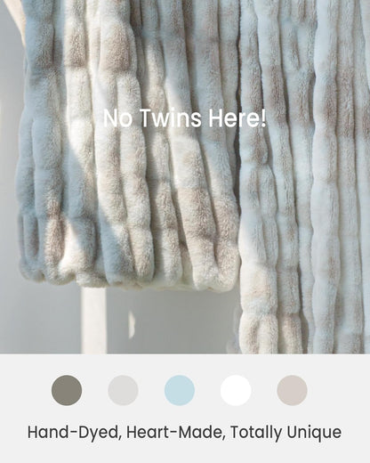 Faux Fur Blanket, Twin Size Oversized Throw Blanket for Couch, Fluffy Blanket with Stretch Ruched
