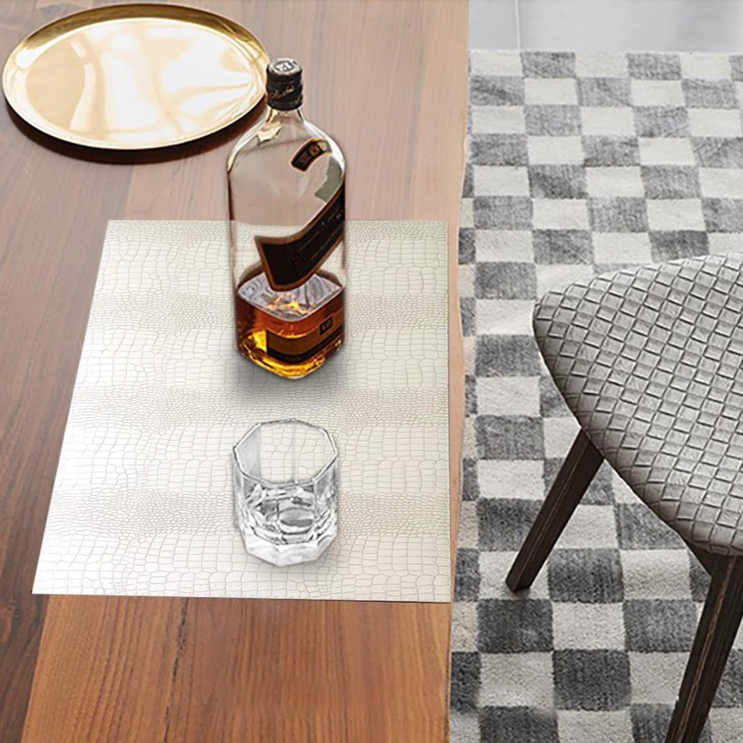 Faux Leather Hardboard Placemats, Set of 6 PU Table Mats, Easy to Clean, Heat & Stain Resistant for