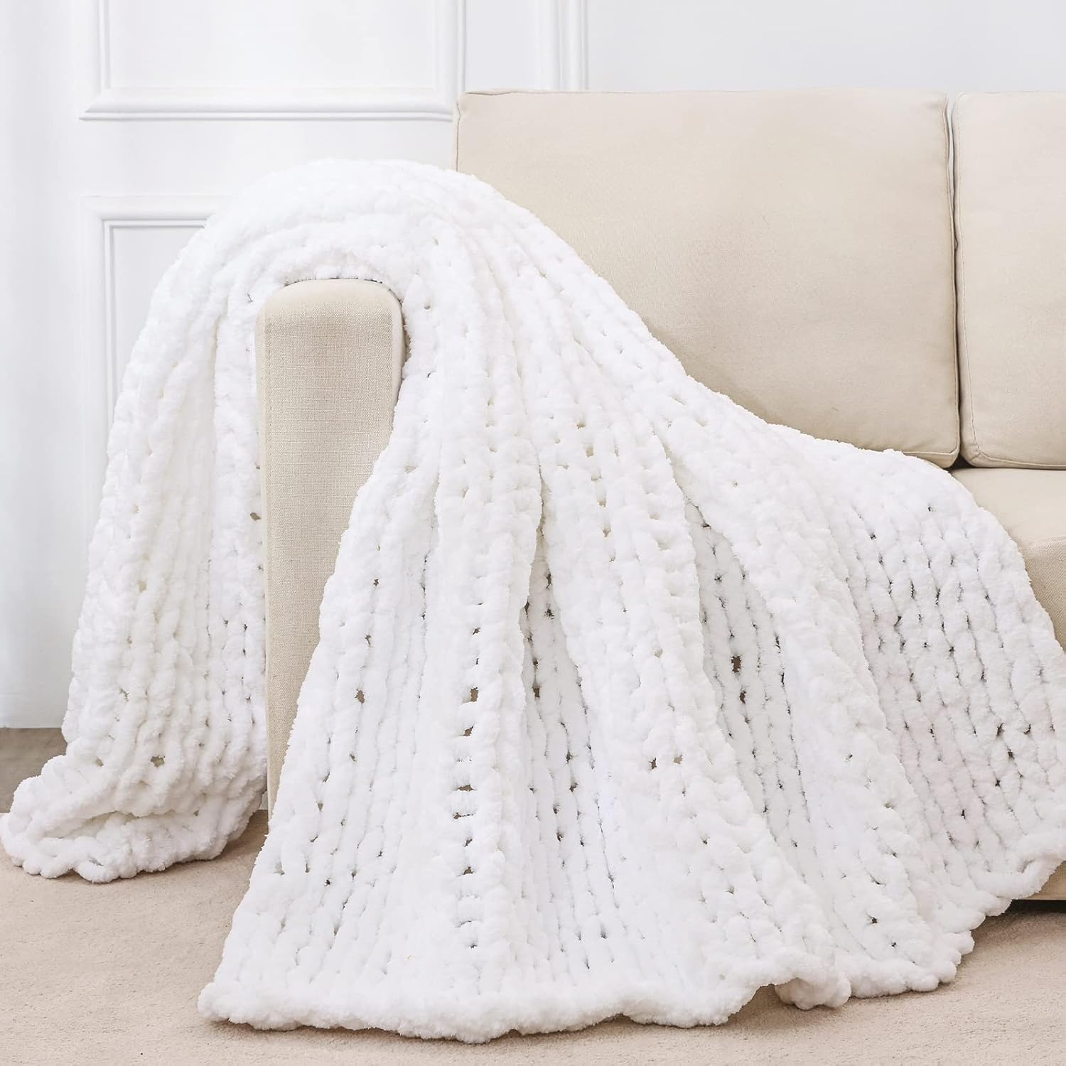 Bigacogo Chunky Knit Throw Blanket for Couch, 40x80 inches, 100% Hand Knitted with Thick Jumbo
