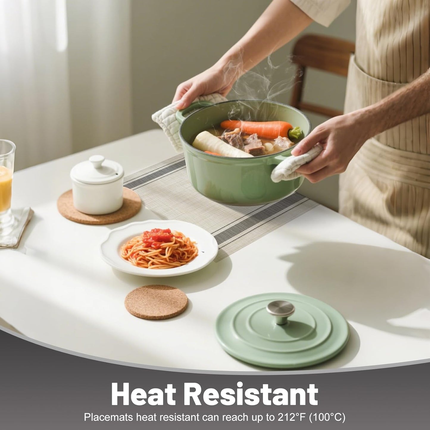 Placemats Set of 12，Non-Slip PVC Weave Table Mats Easy to Clean，Heat Resistant Place Mats for