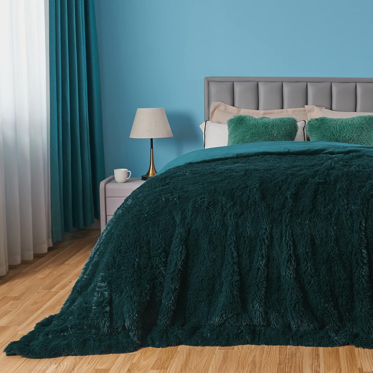 GONAAP Fuzzy Faux Fur Throw Blanket Queen Size Dark Teal Super Soft Cozy Plush Fuzzy Shaggy Blanket