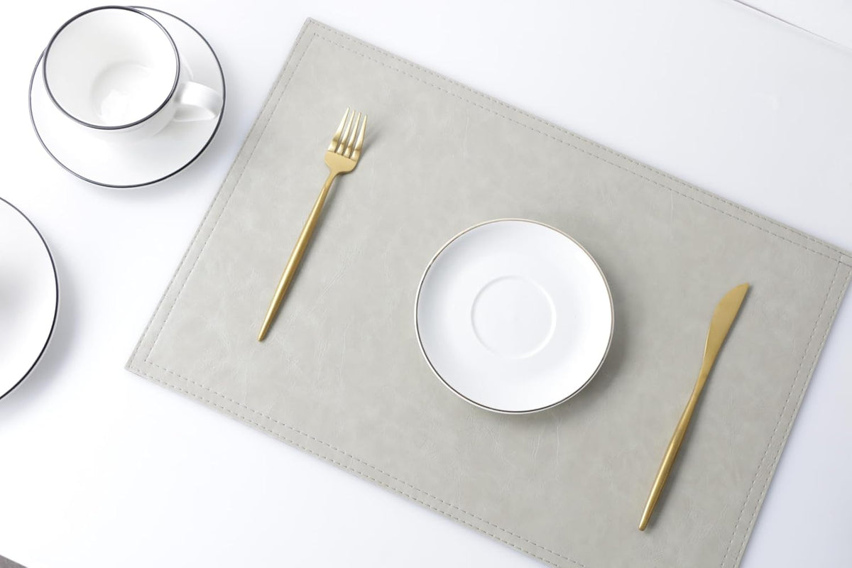Waterproof PU Placemats, Faux Leather Dining Table Mat, Set of 6, Easy to Wipe Off Scrub Vinyl Mat