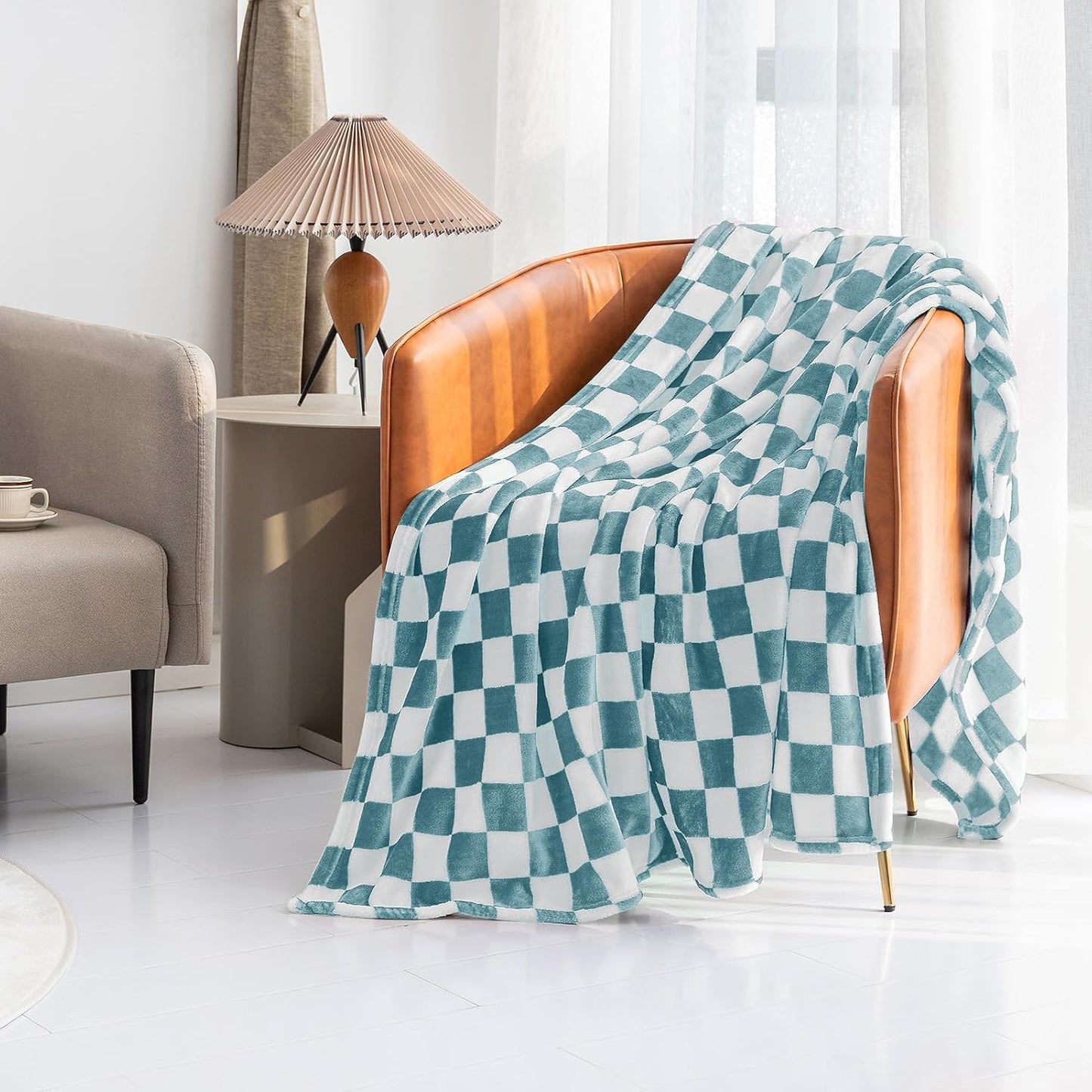 LOMAO Throw Blankets Flannel Blanket with Checkerboard Grid Pattern Soft Throw Blanket for Couch
