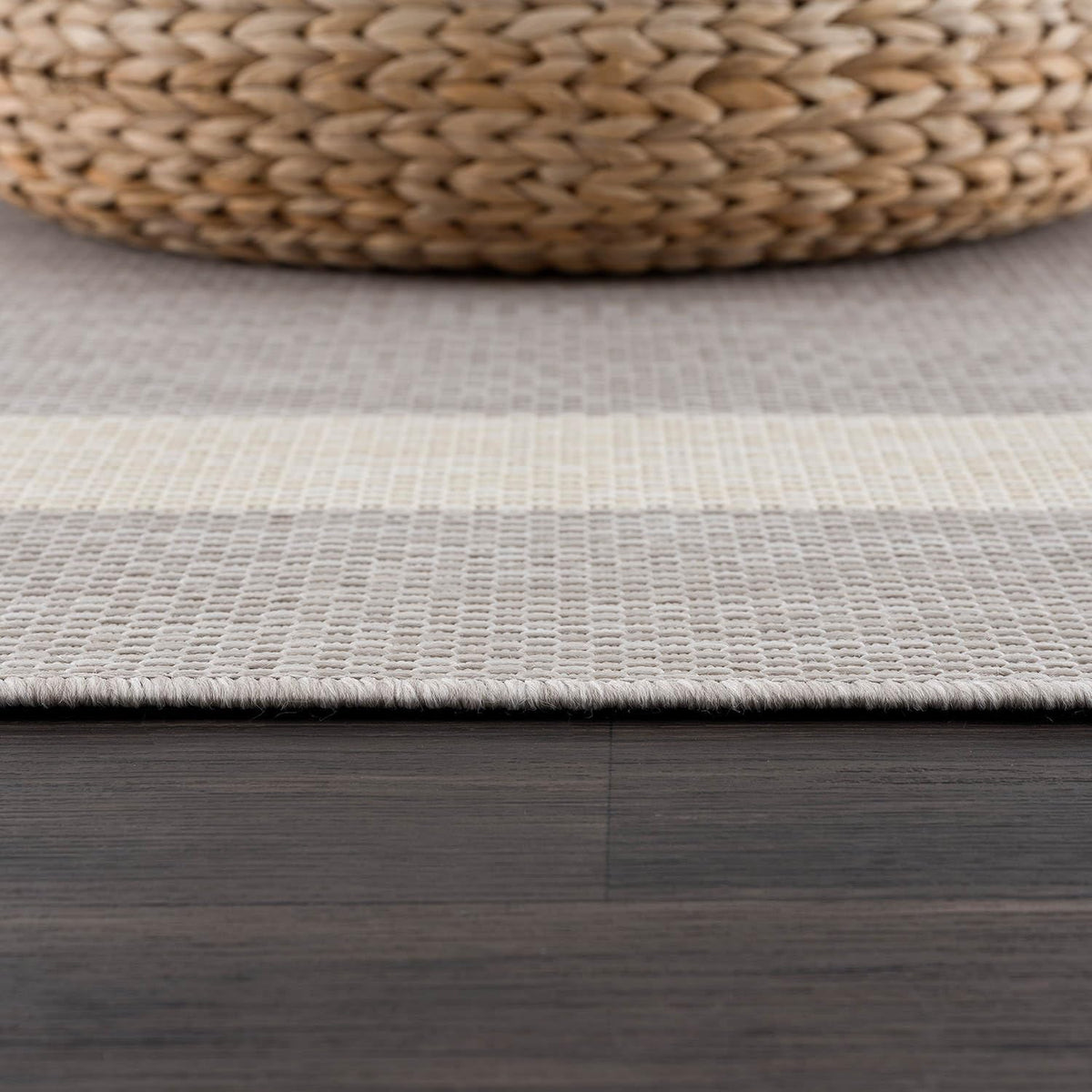 CAMILSON Outdoor Rug 8x10,Modern Outside Rugs for Patios Porches Waterproof Durable Washable
