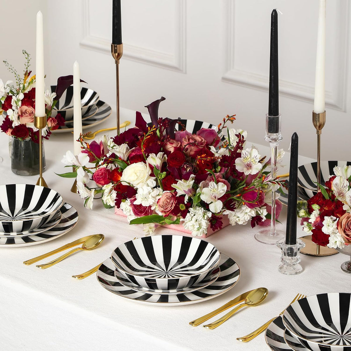 Christian Siriano Empire Porcelain Dinnerware, 12-Piece Plates and Bowls Set, Black and White Dish