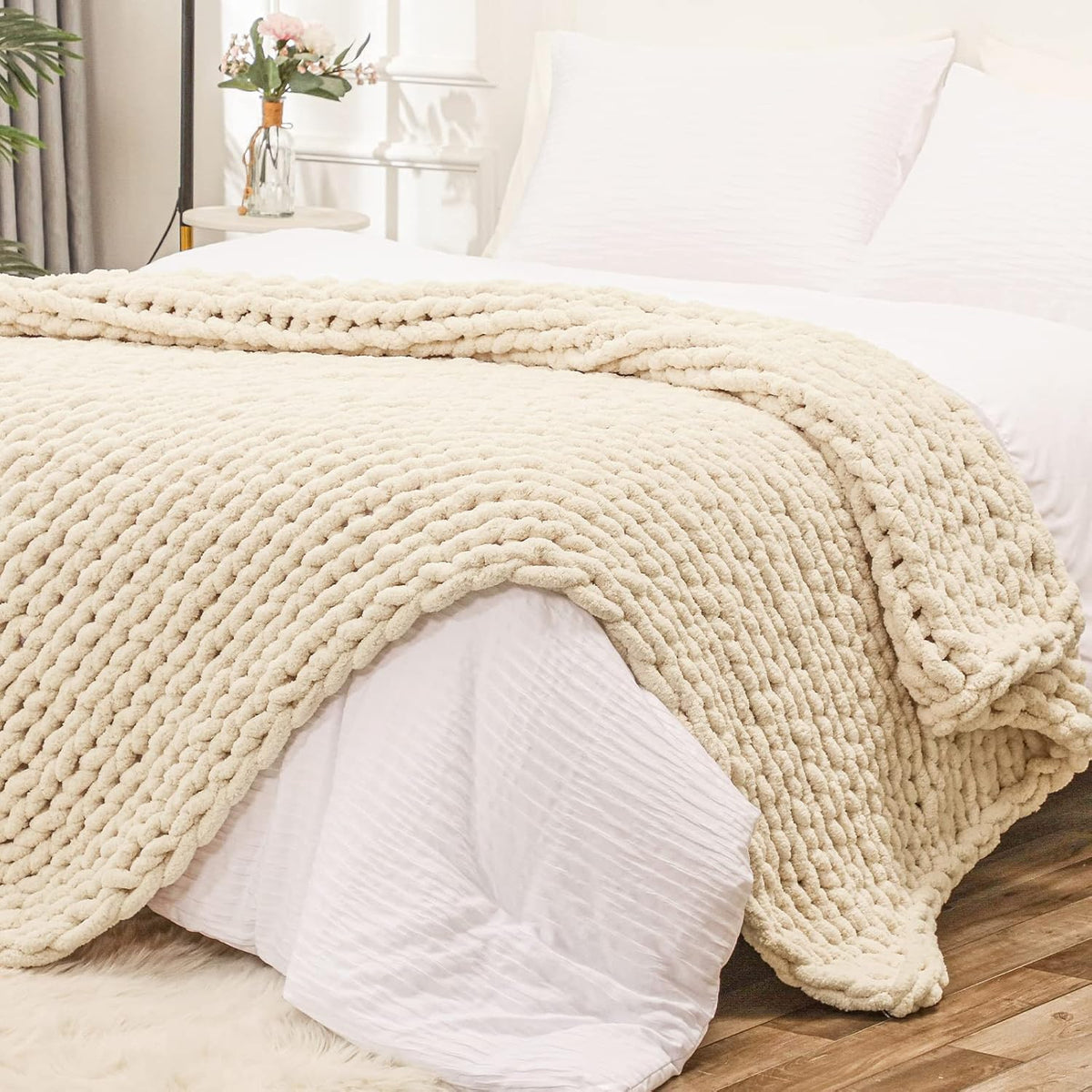 Bigacogo Chunky Knit Throw Blanket for Couch, 51x63 inches, 100% Hand Knitted with Thick Jumbo