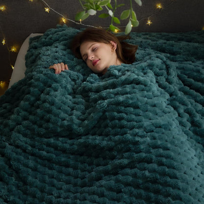 NEWCOSPLAY Super Soft King Blanket Light Teal Premium Silky Flannel Fleece 3D Clouds Stylish