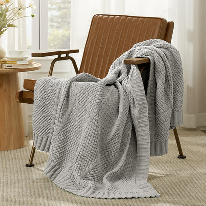 Amélie Home Chenille Knit Throw Blanket for Couch, Chevron Texture Decorative Soft Blanket for