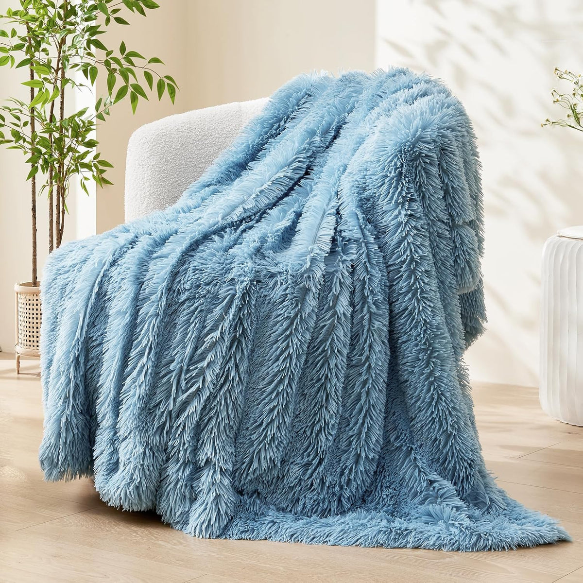 GONAAP Fuzzy Faux Fur Throw Blanket Twin Size Light Blue Super Soft Cozy Plush Fuzzy Shaggy Blanket