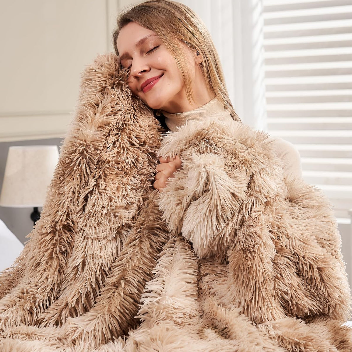 GONAAP Fuzzy Faux Fur Throw Blanket Queen Size Tie-dye Beige Super Soft Cozy Plush Fuzzy Shaggy