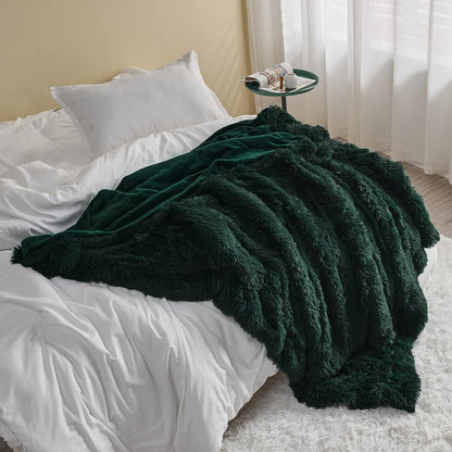 GONAAP Fuzzy Faux Fur Throw Blanket Queen Size Forest Green Super Soft Cozy Plush Fuzzy Shaggy