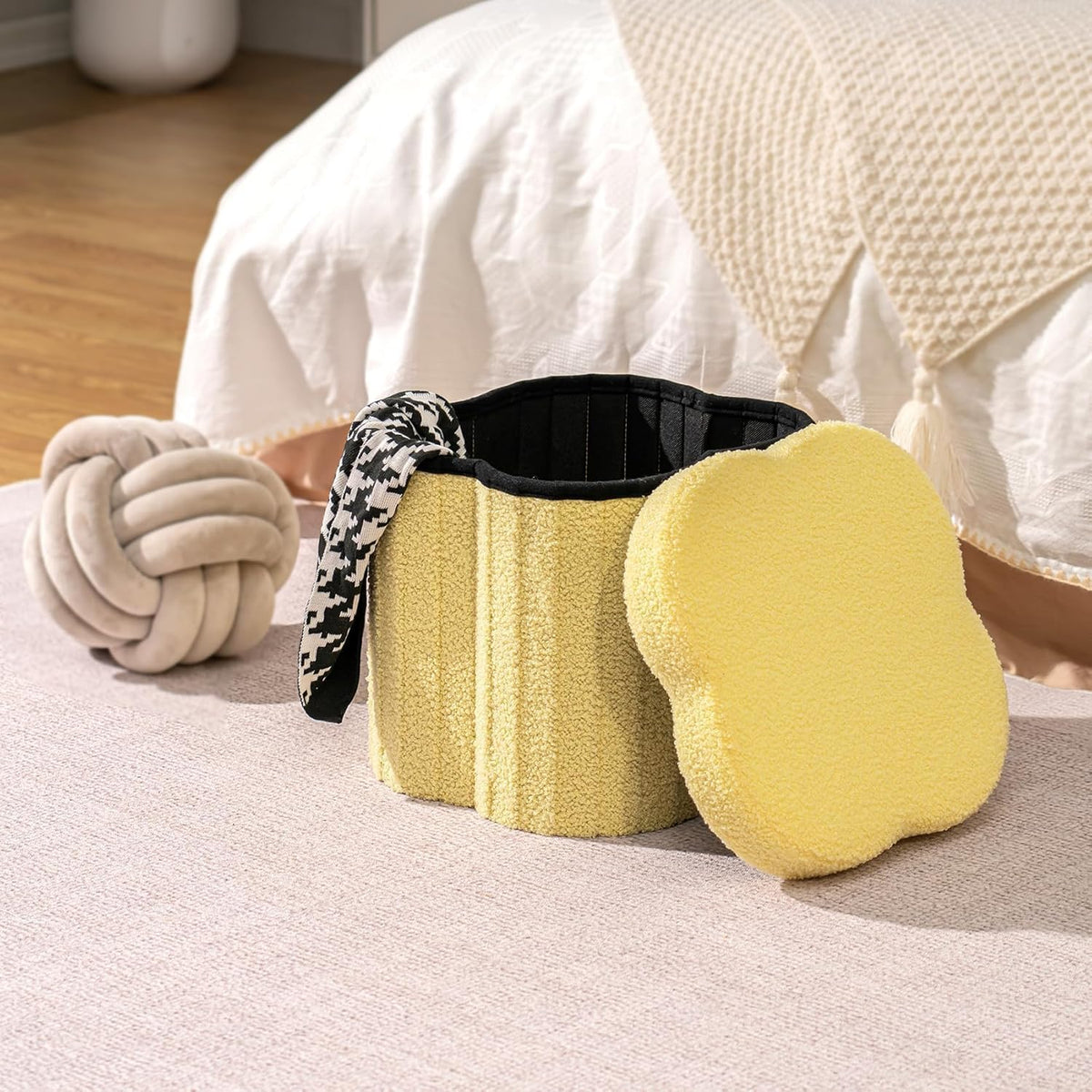 B FSOBEIIALEO Storage Ottoman Cube, Flowers Shaped Ottomans with Storage Foot Stool Footrest for