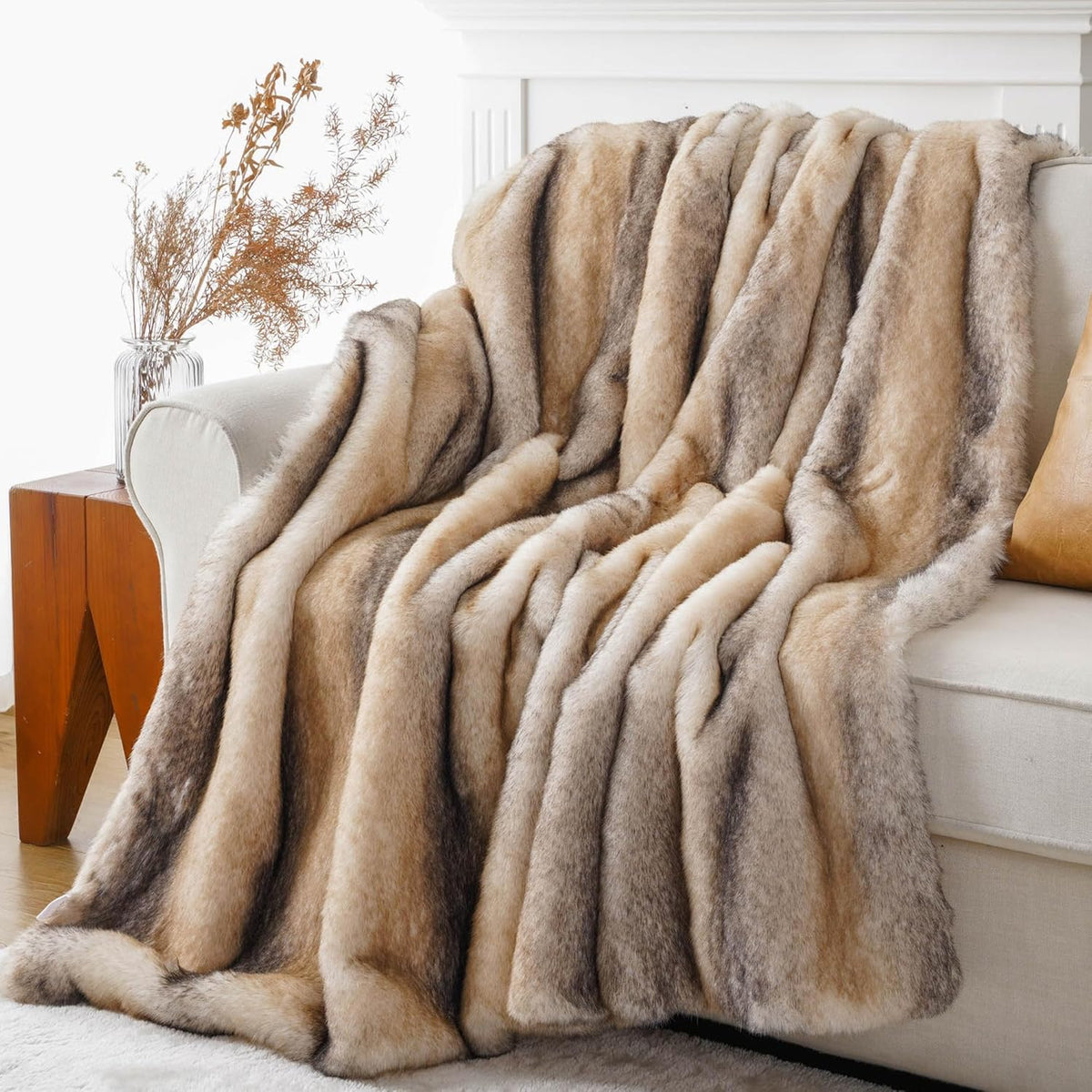 BATTILO HOME Luxury Mink Faux Fur Throw Blanket, Large Soft Cozy Warm Fur Blanket for Bed, Sofa