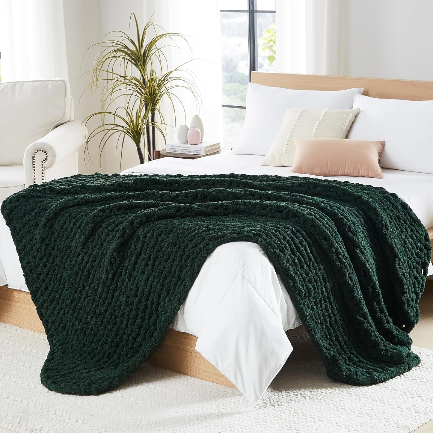 L'AGRATY Chunky Knit Blanket Throw - Soft Chunky Throw Blanket 40x50: 100% Hand Kintted Chenile