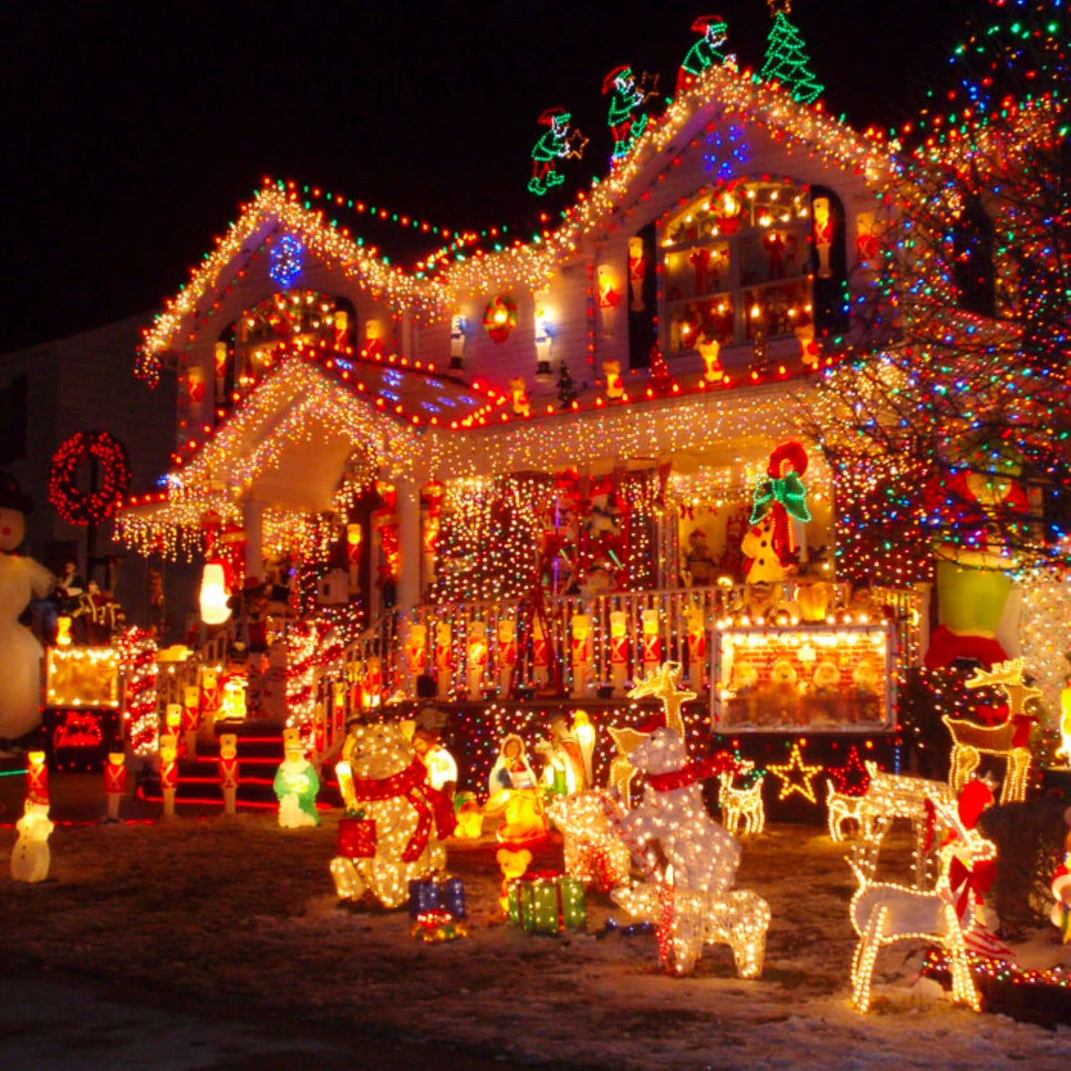 Dazzle Bright Outdoor Christmas String Lights, 1000 LED 328 FT Plug in Fairy Light with Remote
