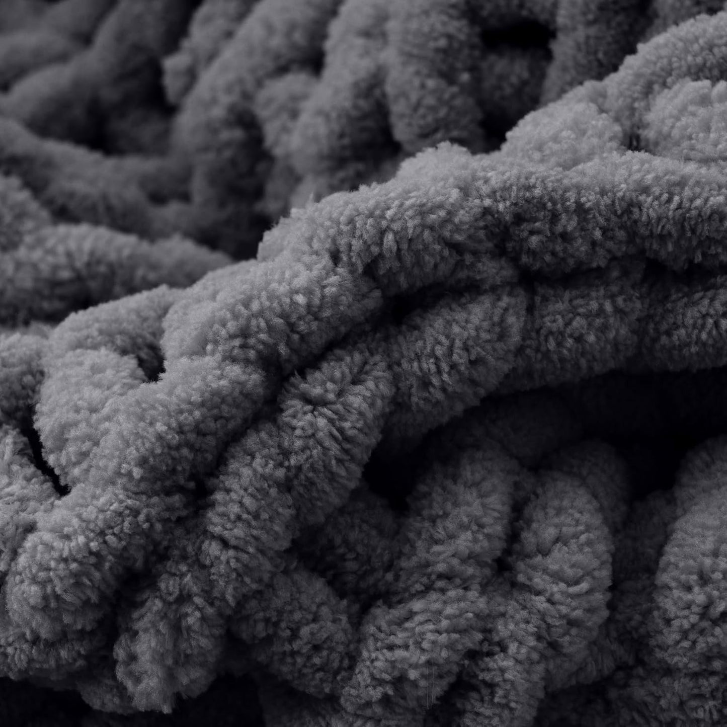 Battilo Chunky Knit Throw Blanket, Soft and Thick Chenille Throw Blanket, 50"x60" Handmade Cable