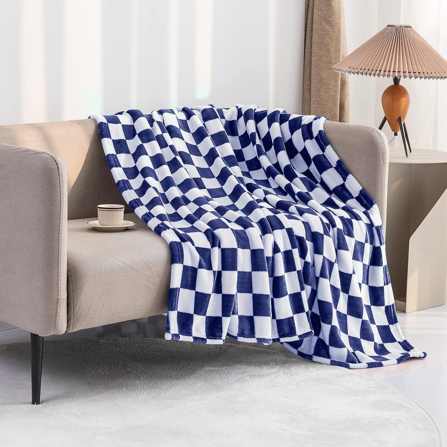 LOMAO Throw Blankets Flannel Blanket with Checkerboard Grid Pattern Soft Throw Blanket for Couch