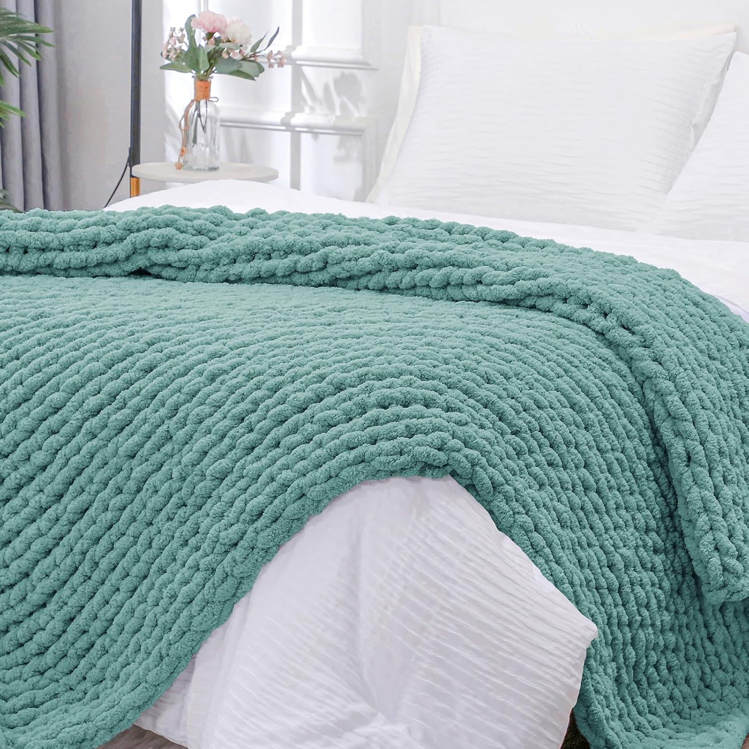 Bigacogo Chunky Knit Throw Blanket for Couch, 51x63 inches, 100% Hand Knitted with Thick Jumbo