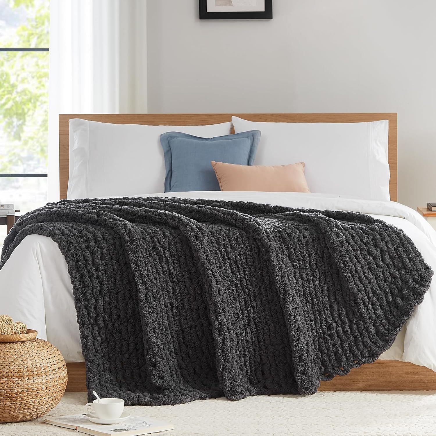 L'AGRATY Chunky Knit Blanket Throw - Soft Chunky Throw Blanket 30x40: 100% Hand Kintted Chenile