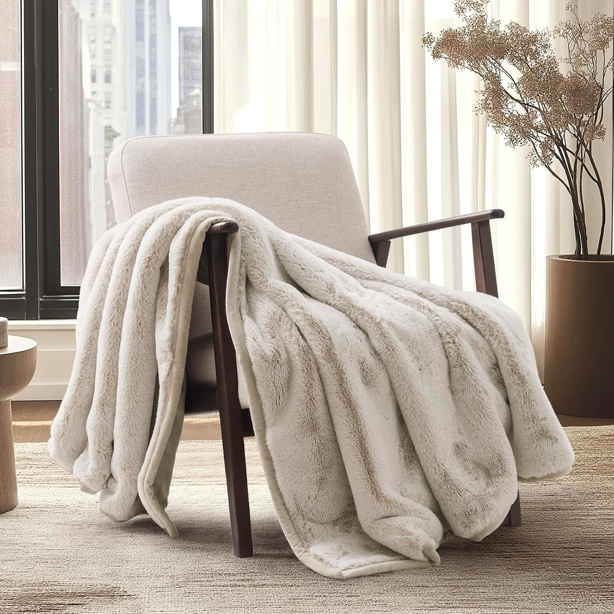 Ultra Soft Luxury Fluffy Mink Faux Fur Throw Blanket, Thick Warm Fall Winter Blankets for Bed