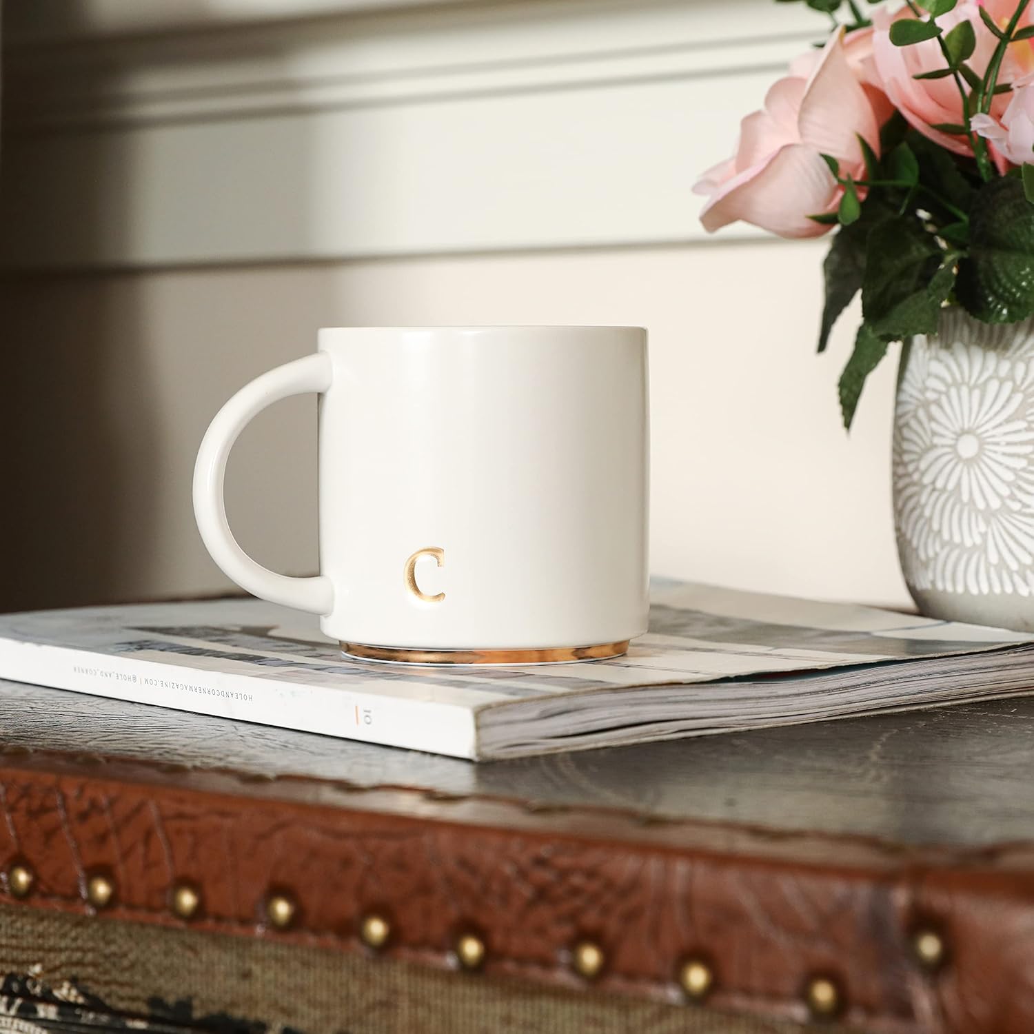 COLLECTIVE HOME - Monogram Ceramic Mugs, 15 oz Golden Initial Coffee Cups, Elegant Alphabet Tea