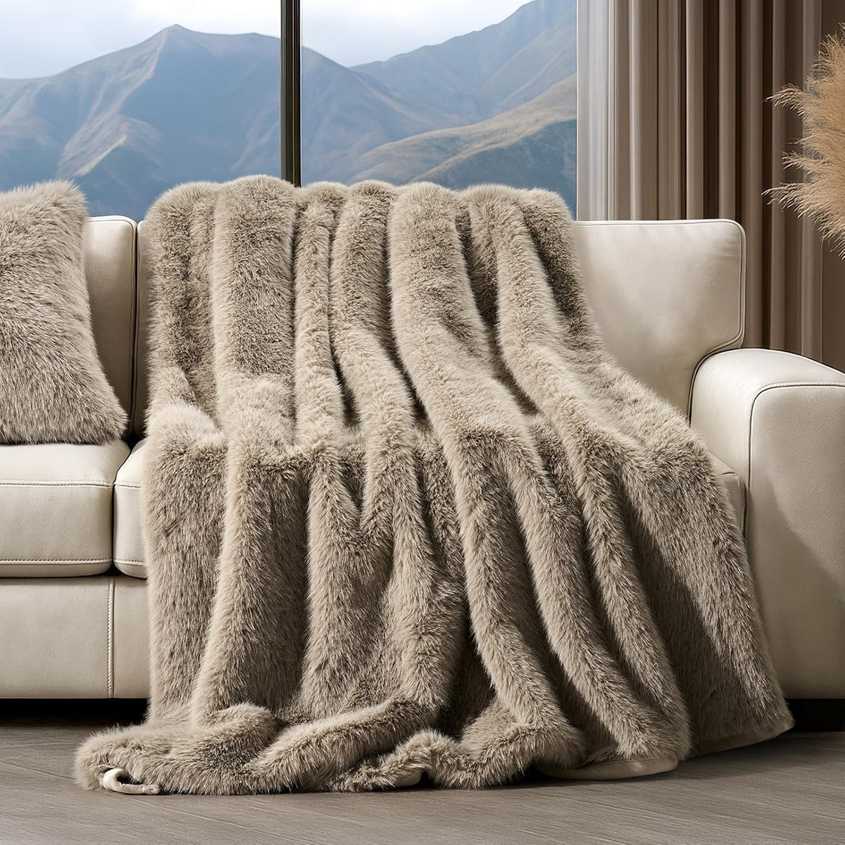 Luxury Faux Fur Throw Blanket, Soft Fluffy Faux Mink Blankets for Bed, Couch, Sofa, Thick Cozy
