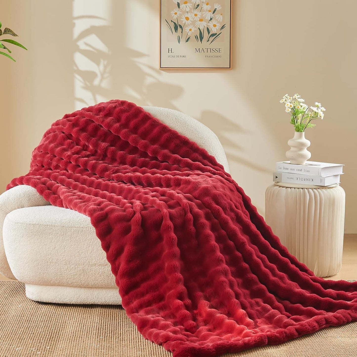 NEWCOSPLAY Faux Fur Throw Blanket Red Bubble Blanket Thick Warm Soft for Couch Sofa Bed 550GSM