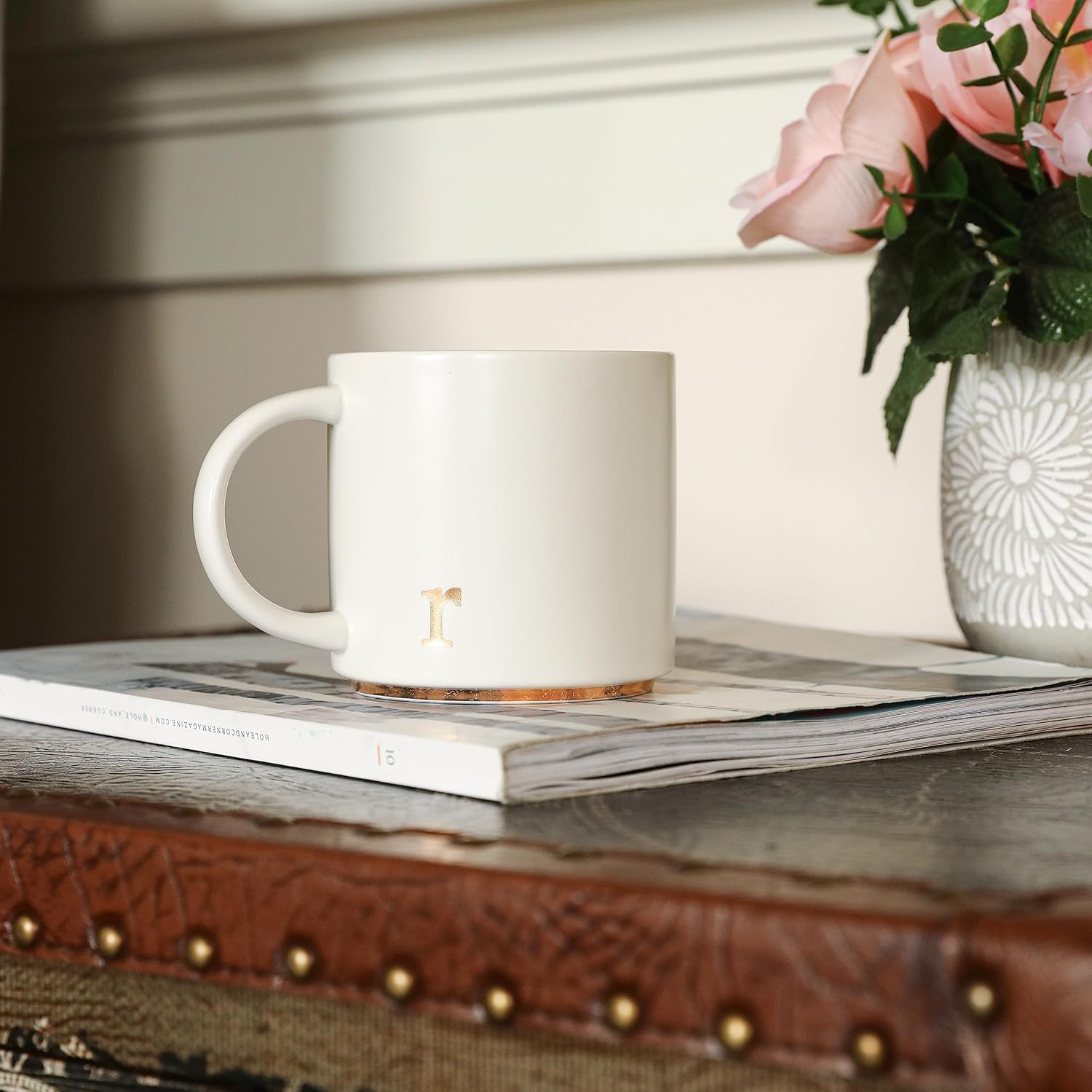 COLLECTIVE HOME - Monogram Ceramic Mugs, 15 oz Golden Initial Coffee Cups, Elegant Alphabet Tea