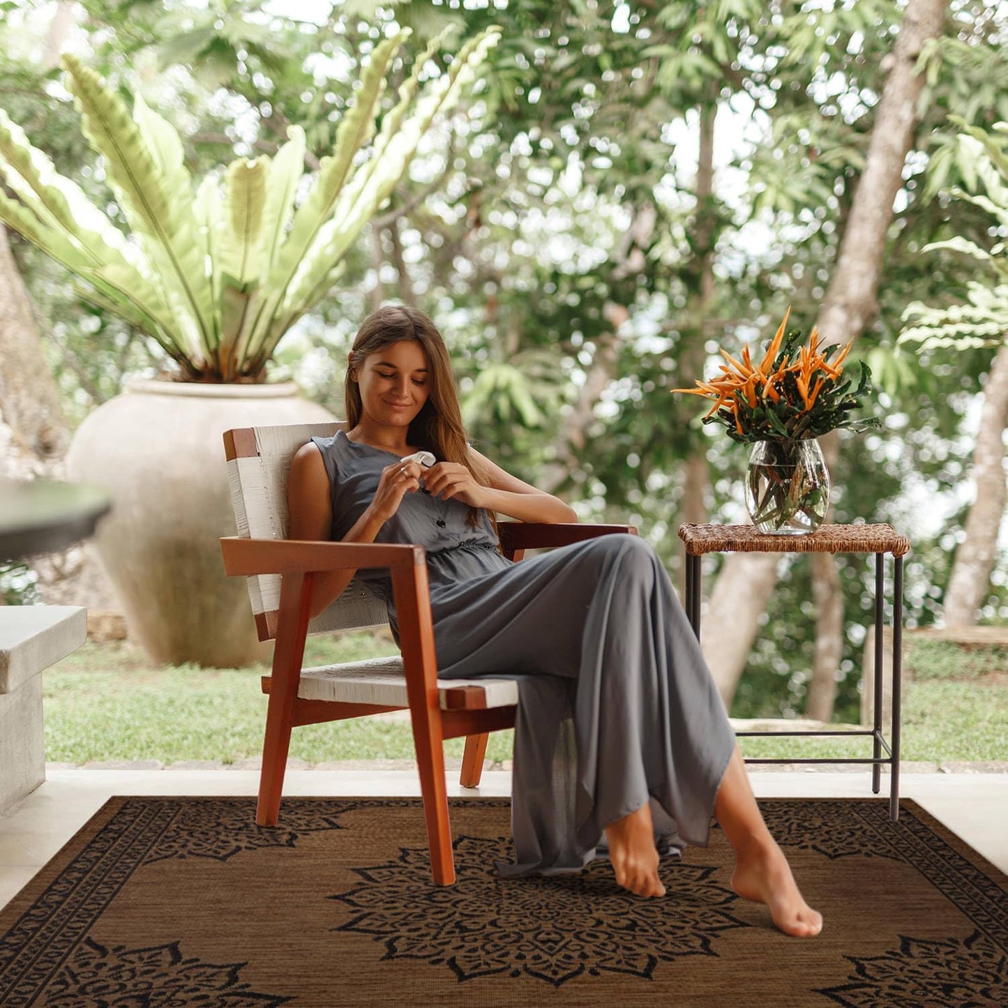 CAMILSON Outdoor Rug, 5x7 Medallion Nut Brown Black Modern Area Rugs for Indoor and Outdoor Patios