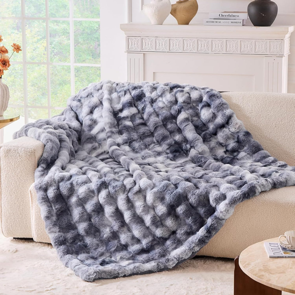 BENVWE Fluffy Faux Fur Throw Blanket for Couch - Soft, Plush, Thick, Cozy, Fuzzy Luxury Minky
