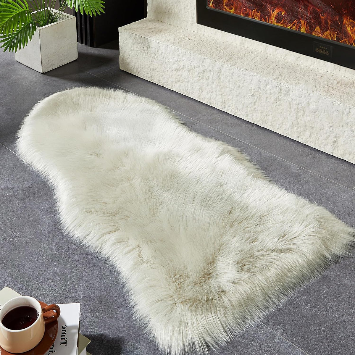 AMTOVO Faux Fur Rug, Light Grey Area Rug, Fluffy Sheepskin Rug, Fuzzy Ultra Soft 2 x 4 ft Shag Rugs