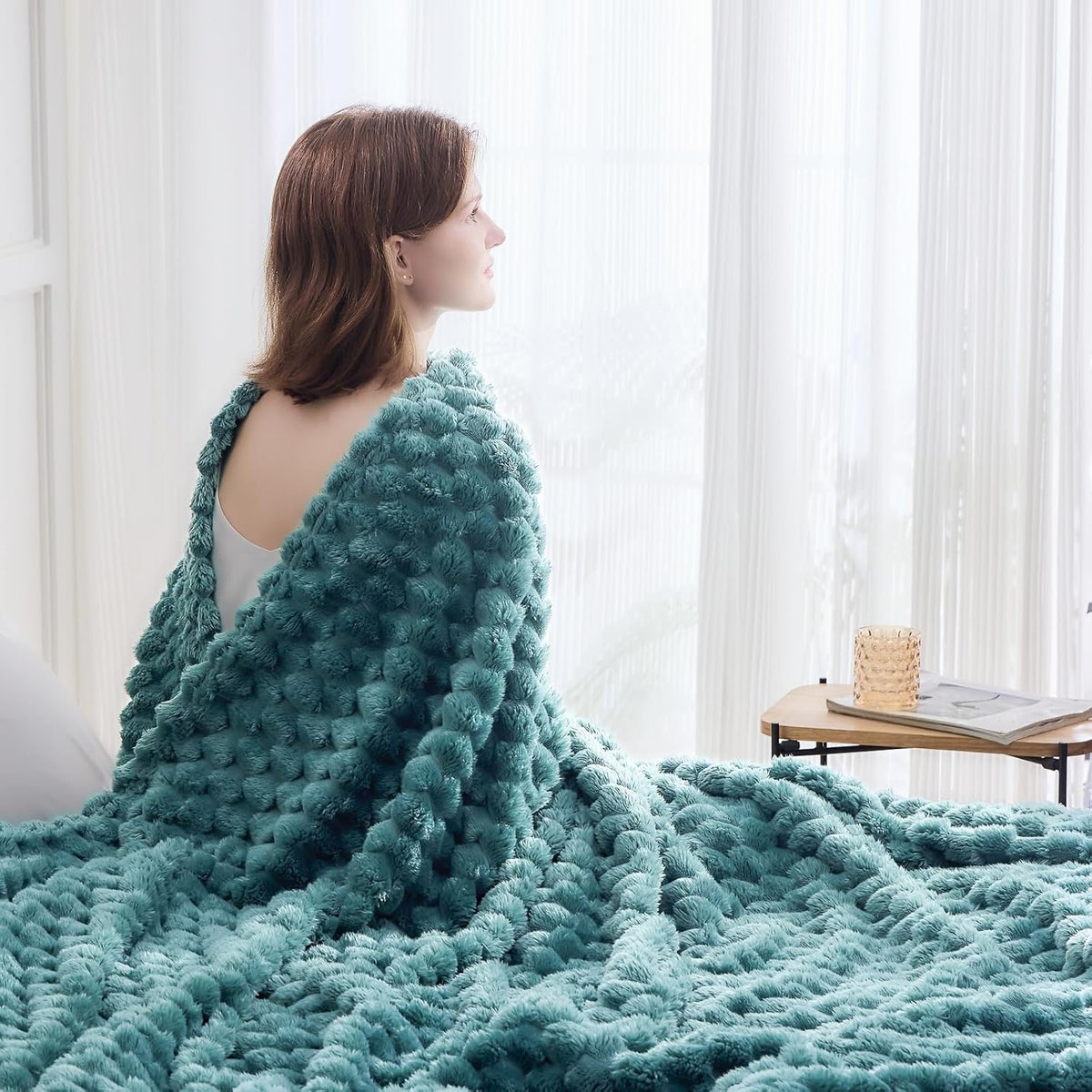 NEWCOSPLAY Super Soft King Blanket Light Teal Premium Silky Flannel Fleece 3D Clouds Stylish